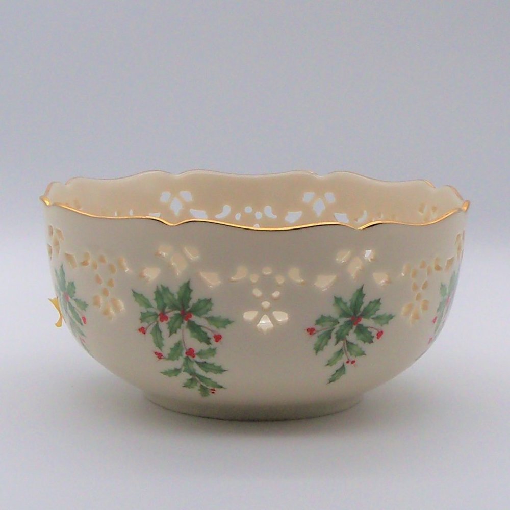 Vintage Lenox Holly Medium Bowl - Picture 2 of 8